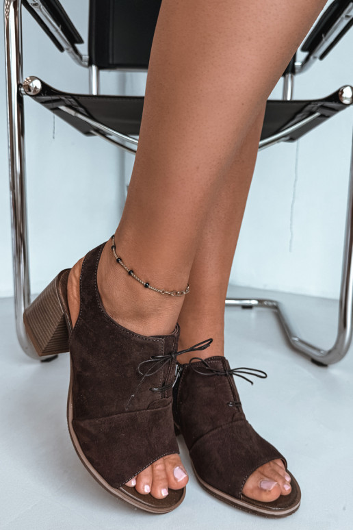Elegante Leder High Heels mit stilvollen Details Zazoo 40523 in Schokoladenfarbe