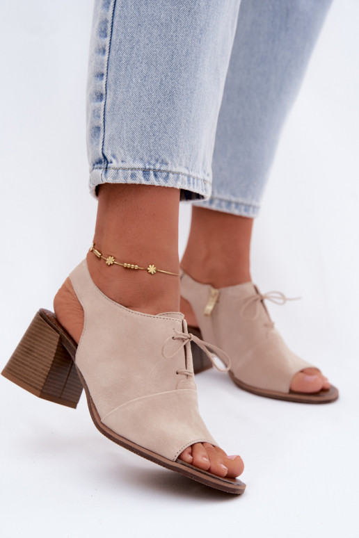 Elfenbein elegante Wildleder-Pumps mit stilvollen Details Zazoo 40523