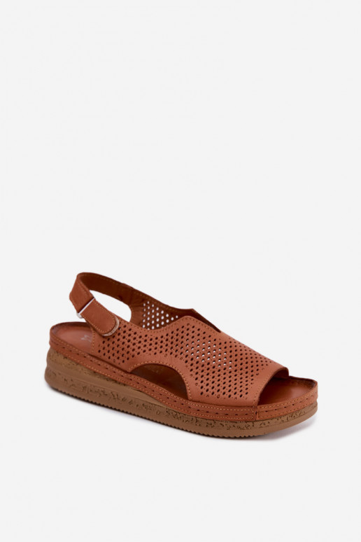 Braune perforierte Damensandalen mit Plattform Tai turiciejka L4494-29