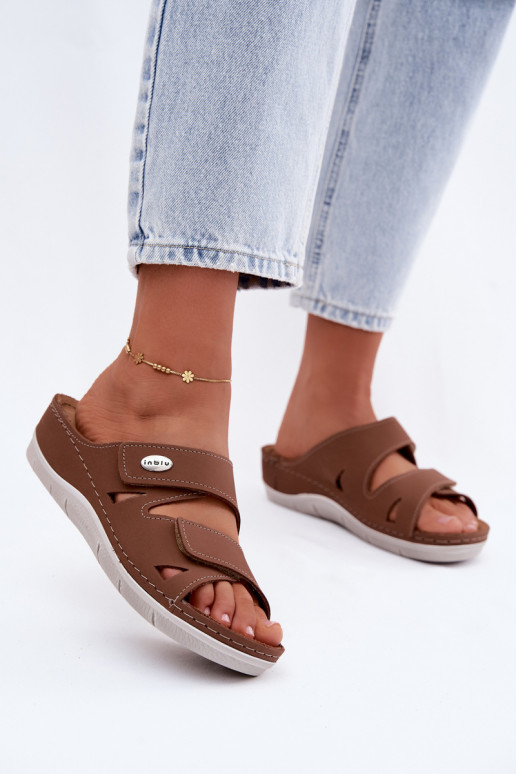 Braune Damenschuhe aus Leder mit Klettverschlüssen Inblu OE0001GU