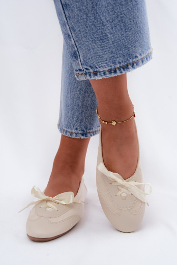 Elfenbeinfarbene Sport-Ballerinas mit stilvollen Details Peonia 2