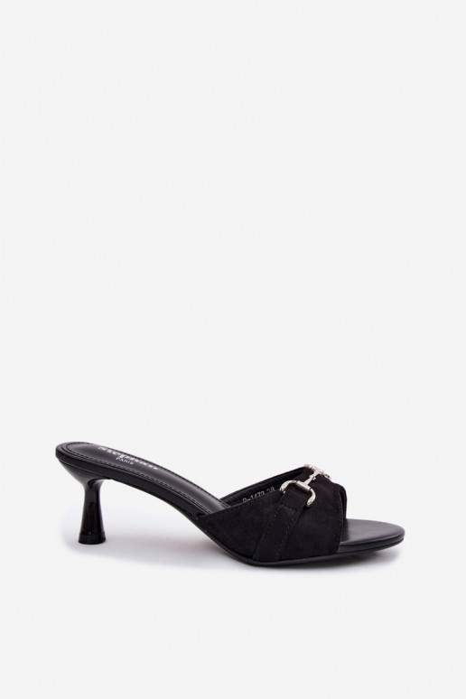 Schwarze Damenpantoletten mit verzierten Elementen auf niedrigem Absatz Poppia