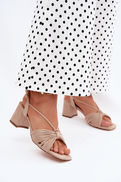 Damen-Sandalen mit Riemen und Absätzen in sandfarben Taffina
