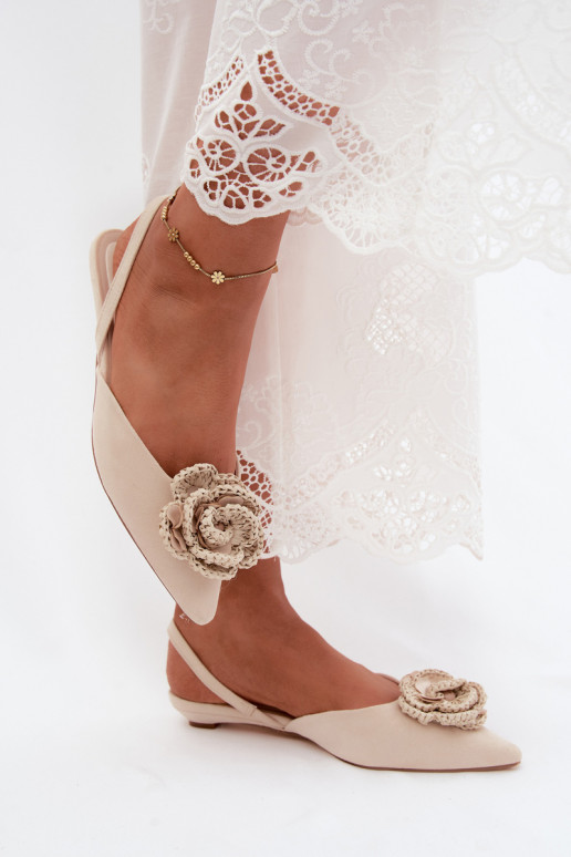Damen Sandalen mit Dekoration aus elfenbeinfarbenem Kunstveloursleder Gardenia