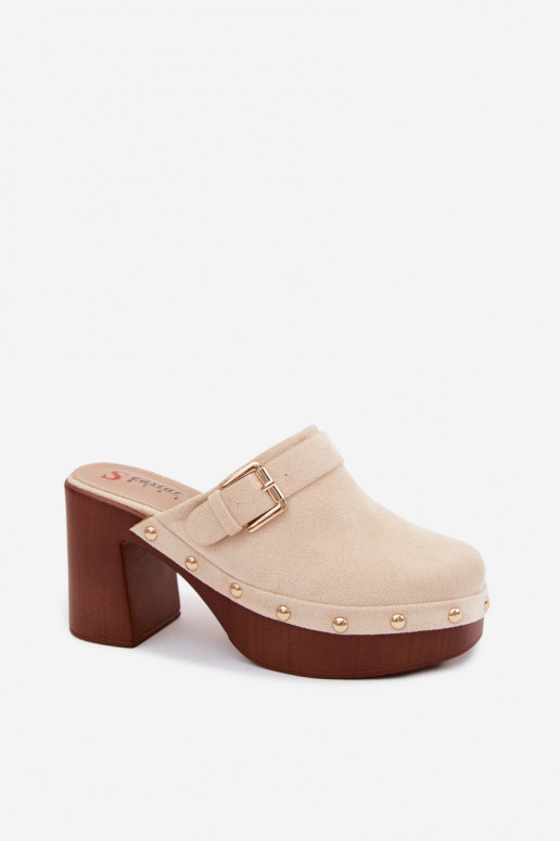 Sandfarbene Damenclogs mit Absätzen, Schnallen und Nieten Lagunelle
