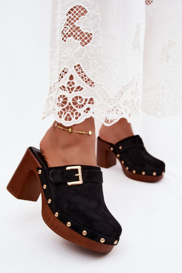 Schwarze Damenclogs mit Absätzen, Schnallen und Nieten Lagunelle
