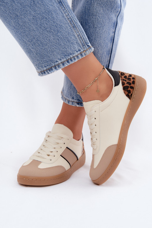 Sneaker aus Kunstleder in Sand Corelle
