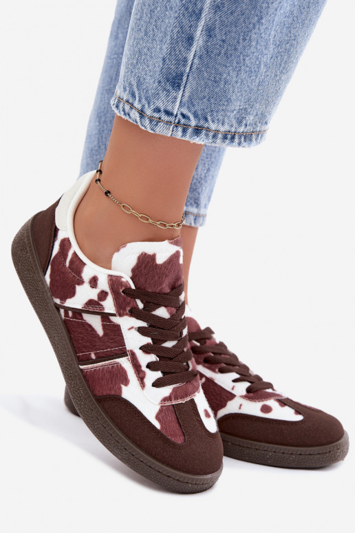 Sneaker mit Patches in Braun Corelle