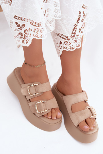 Damen Clogs mit Plattform und Schnallen in Goldfarbe aus Kunstveloursleder Hazelia