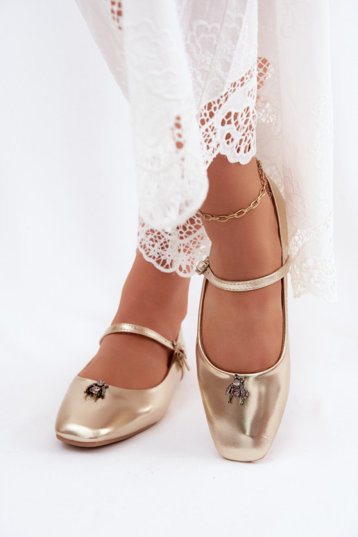 Damen Ballerinas mit Riemen und Schnallen in Goldfarbe aus Kunstleder Pinea