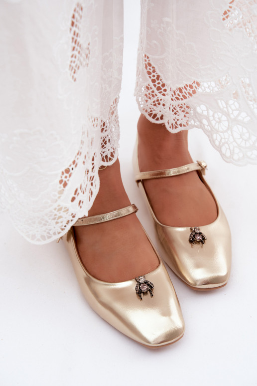Damen Ballerinas mit Riemen und Schnallen in Goldfarbe aus Kunstleder Pinea