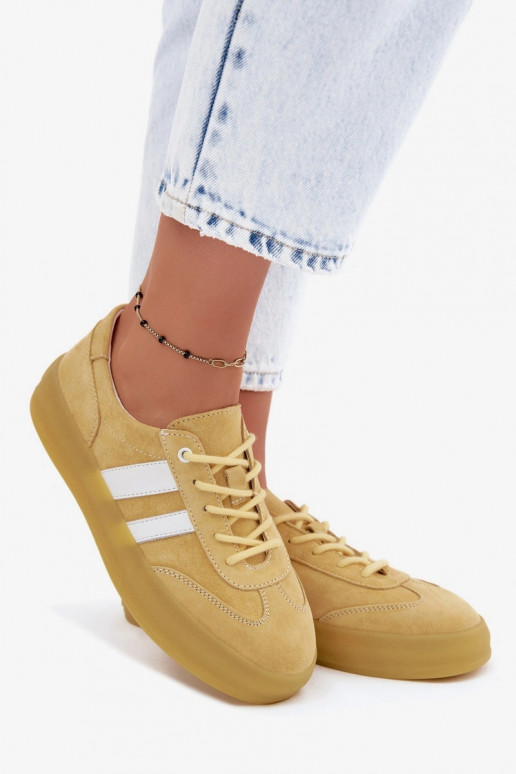 Gelbe Plattform-Sneaker aus Kunstveloursleder Coralia