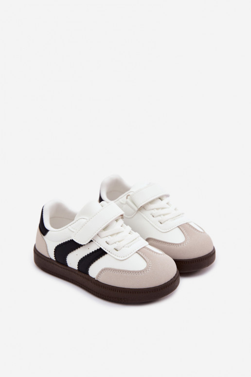 Kindersneaker mit Klettverschlüssen aus Kunstleder in weißer Farbe Ronja