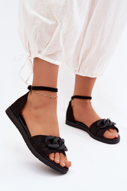 Flache Sandalen für Frauen mit Ketten Vinceza 17320 schwarz