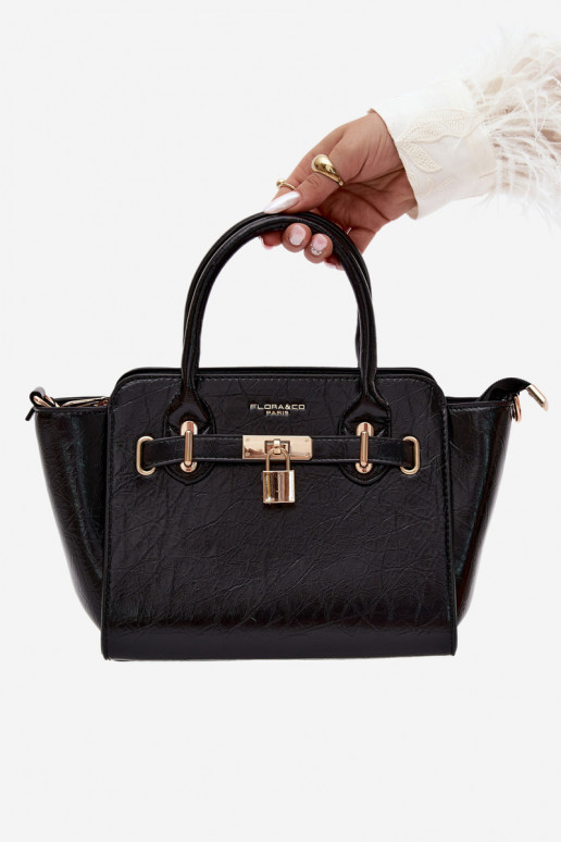 Typ Tasche aus Kunstleder in Schwarz Odelia