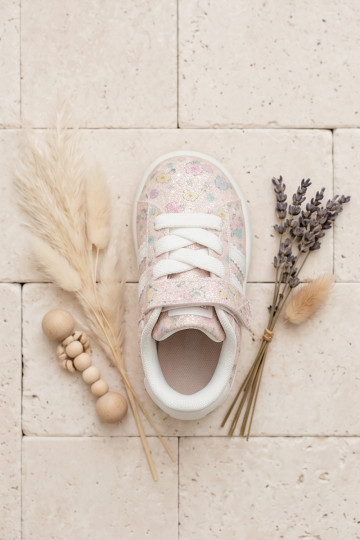 Glänzende Sportschuhe mit Blumen in Rosa Tessina 2