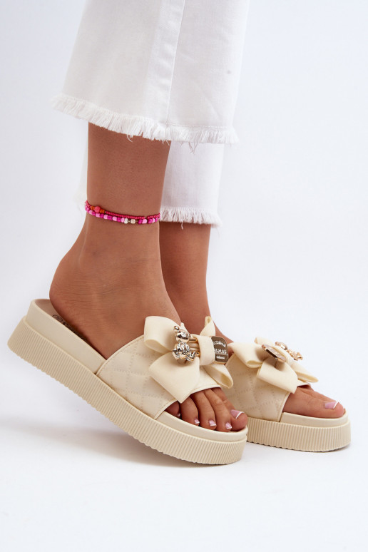 Beige Damenhausschuhe mit Schleifen und Teddybären Katterina