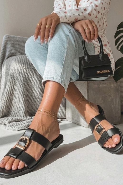 Schwarze Damenclogs mit dekorativer Schnalle Lavinia