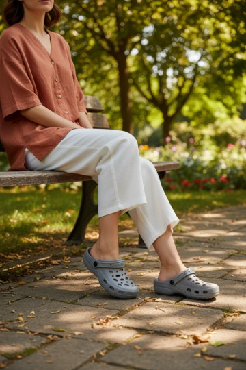 Leichte graue Clogs für Damen Parker 2