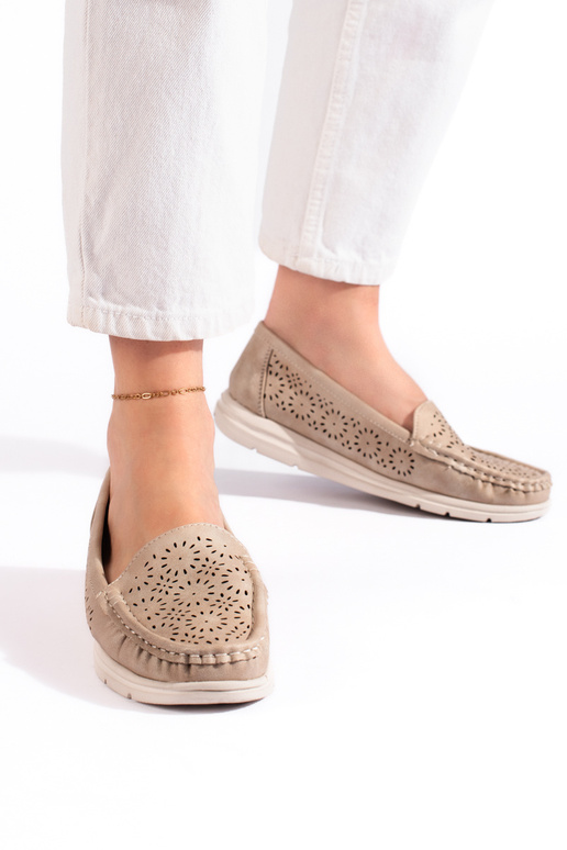 Beige durchbrochene Damenmokassins