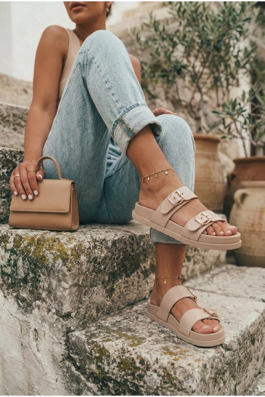 Damen Sandfarbene Slipper mit goldenen Schnallen Vilja