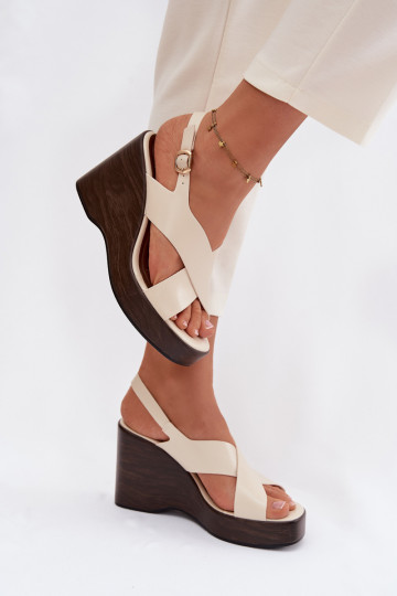 Damen-Sandalen aus Kunstleder in Sandfarbe Janivra
