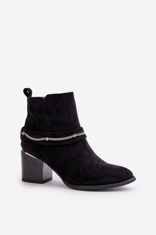 Damen isolierte Stiefeletten mit Ketten aus Kunstsuede in schwarzer Farbe Hanalen