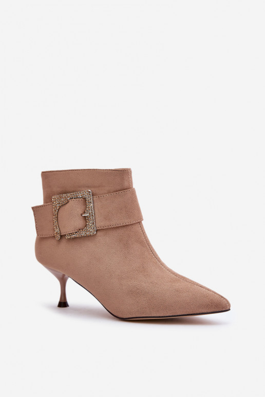Damen Stiefeletten mit dünnen Absätzen und Schnallen in Sandfarbe Nirilis