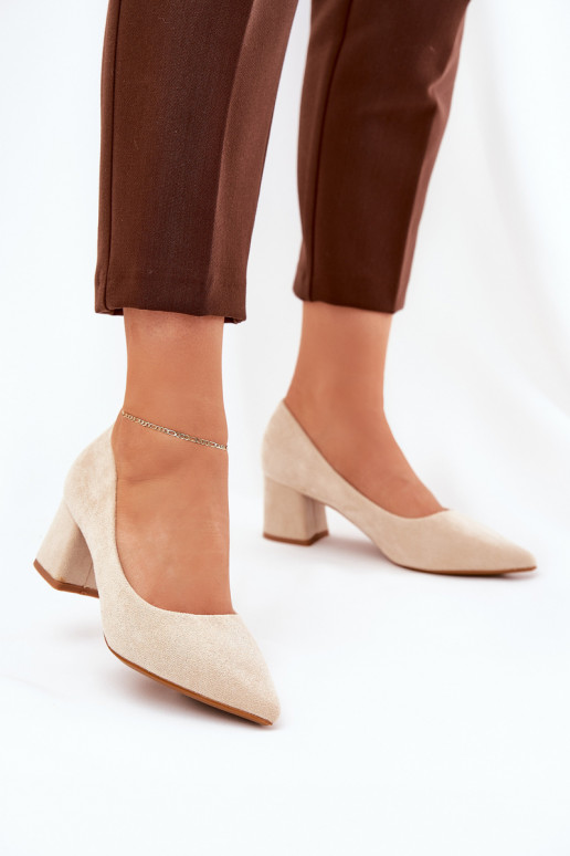 Damen-Schuhe mit spitzen Zehen und Absätzen in sand Merinette