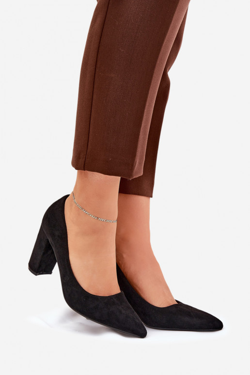 Schuhe aus Kunstveloursleder mit Absätzen in Schwarz Ellinoria