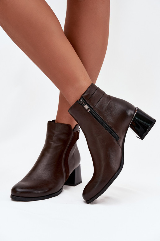 Lederne, wärmende Damen-Stiefeletten mit Absätzen, schokoladenfarben Zazoo 60563