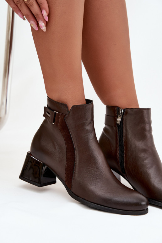 Lederne, wärmende Damen-Stiefeletten mit Absätzen, schokoladenfarben Zazoo 60563