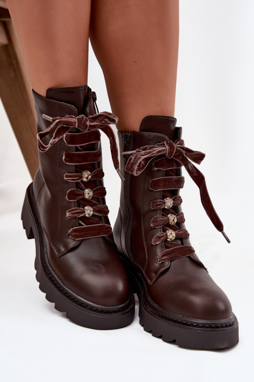 Wärmende Damen-Stiefeletten mit dekorativen Schnürsenkeln CzekoladoĮe Elindra