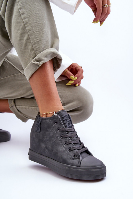 Freizeitschuhe aus Kunstleder mit Plattform in Grau Big Star MM274005