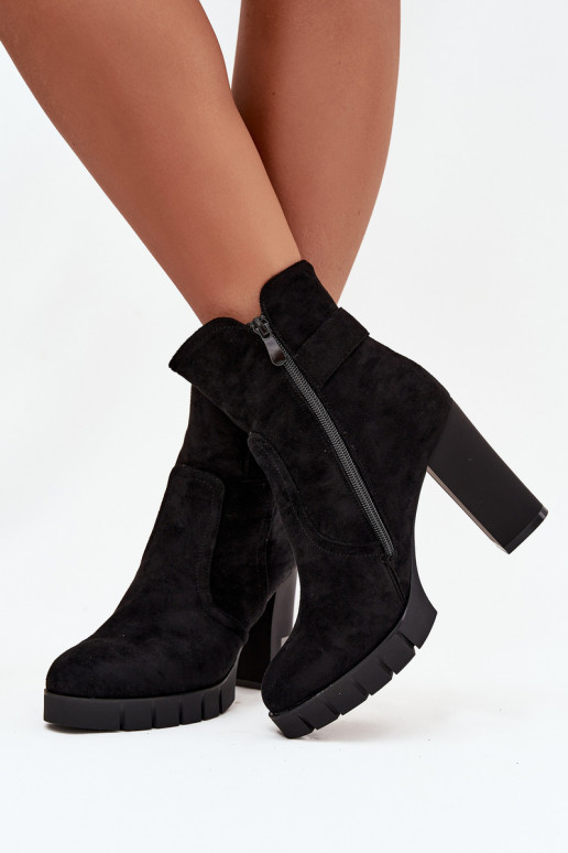 Wärmende Damen-Stiefeletten mit Schnallen in Schwarz Selisse