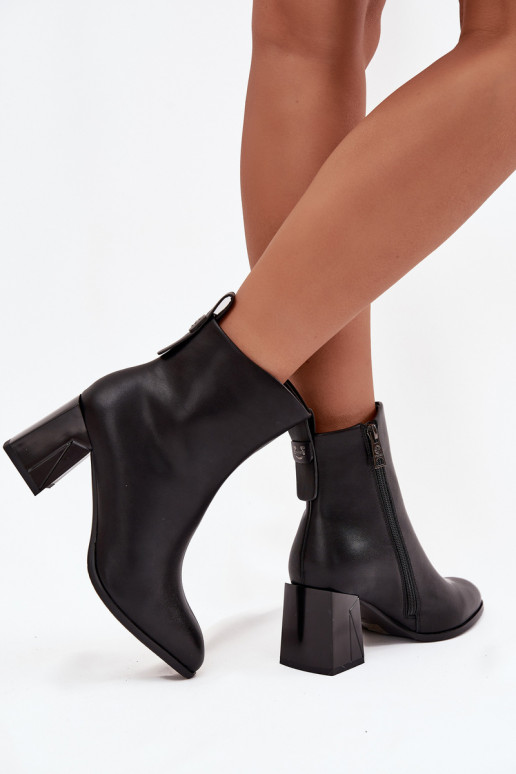 Wärmende Stiefeletten mit Absatz aus Naturleder Vinceza 66812 in Schwarz