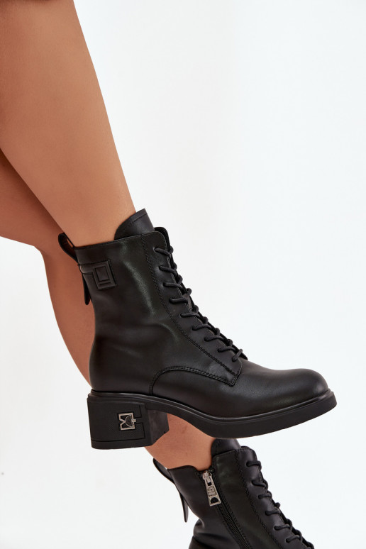 Wärmende Damen-Stiefeletten aus Naturleder Vinceza 66819 in Schwarz