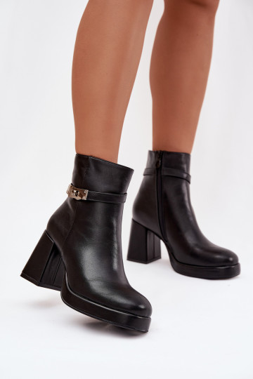 Wärmende Damen-Stiefeletten mit dekorativen Absätzen in Schwarz Giordina 2