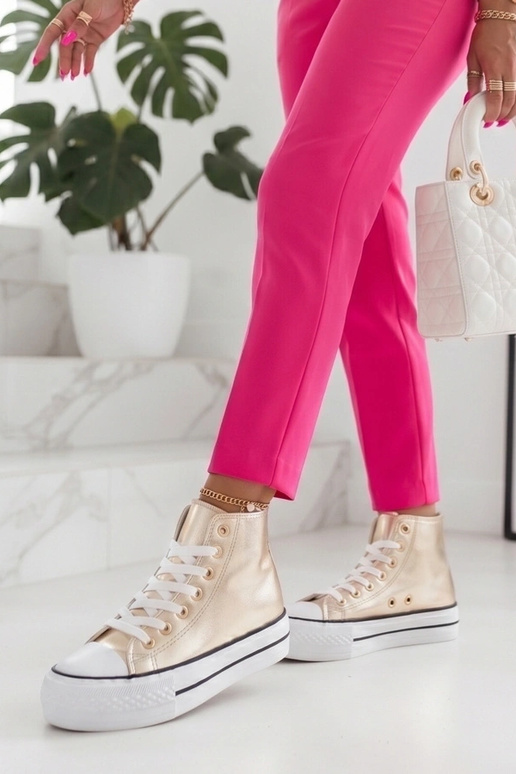 Goldene metallische Sneakers über dem Knöchel Piper