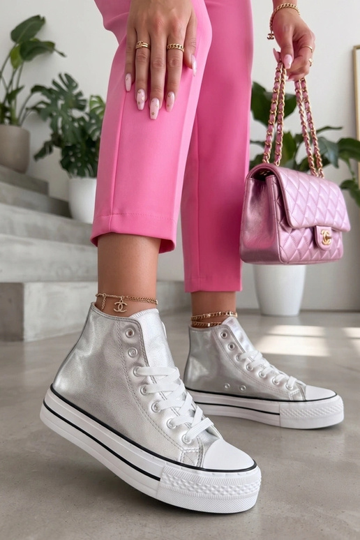 Silberne metallische Sneakers über dem Knöchel Piper