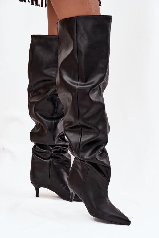 Damen kniehohe Stiefel zum Hineinschlüpfen mit schmalen Absätzen in schwarz Ysolienne