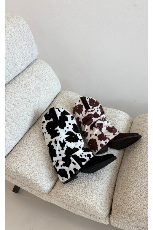 Cowboy-Stil ankle boots mit gebogenem Schaft und Absätzen in schwarzer Havie