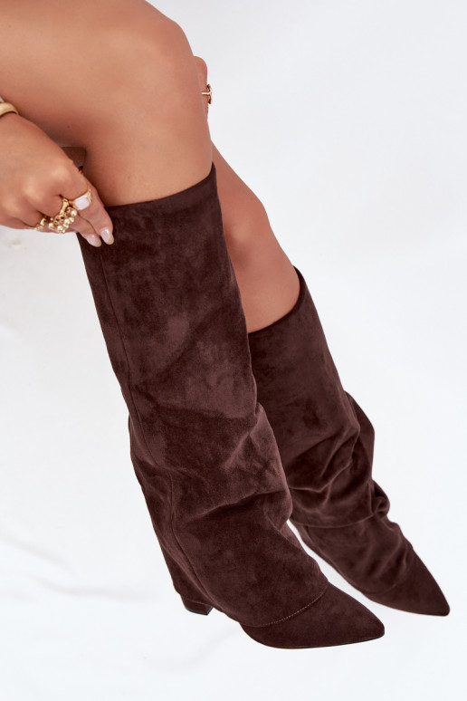 Damen Stiefel gefüttert mit Einsätzen und Absätzen aus Kunstveloursleder schokoladenfarben Elivira