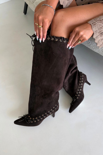 Stiefel Kitten Heel aus INildleder Mit Dekorationen Schnürungm CzekoladoZue Juletta 2