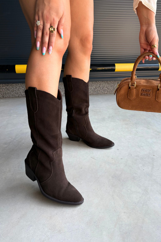 Kniehohe Cowboy-Stiefel aus natürlichem Wildleder mit Isolierung und Absatz in Schokoladenfarbe Radley