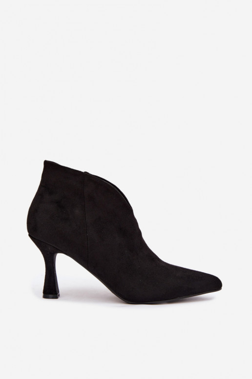 Damen Stiefeletten auf schmalem Absatz mit spitzem Zehen in schwarzer Bessia