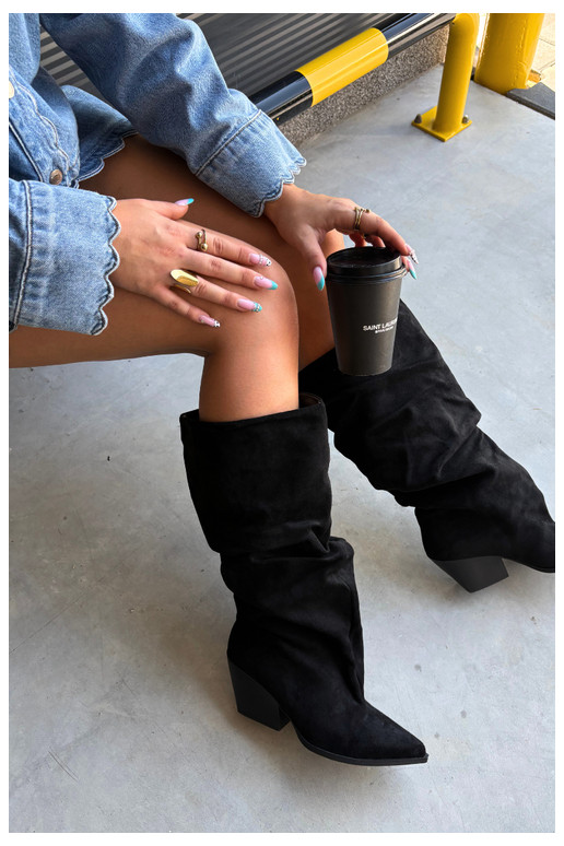 Damen Overknee-Stiefel mit gebogener Oberseite und Absätzen aus Wildleder in schwarzer Durela