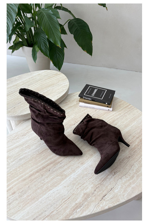 Falten ankle boots mit dünnen Absätzen in schokoladenfarbener Herella