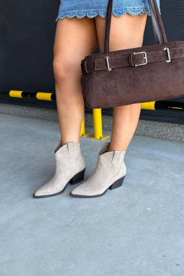 Ein überzeugendes Stilvollll Stiefel im CoZuboy-Stil FemininErmöglichtturalnego aus INildlederu elfenbeinfarbe Beretta 2