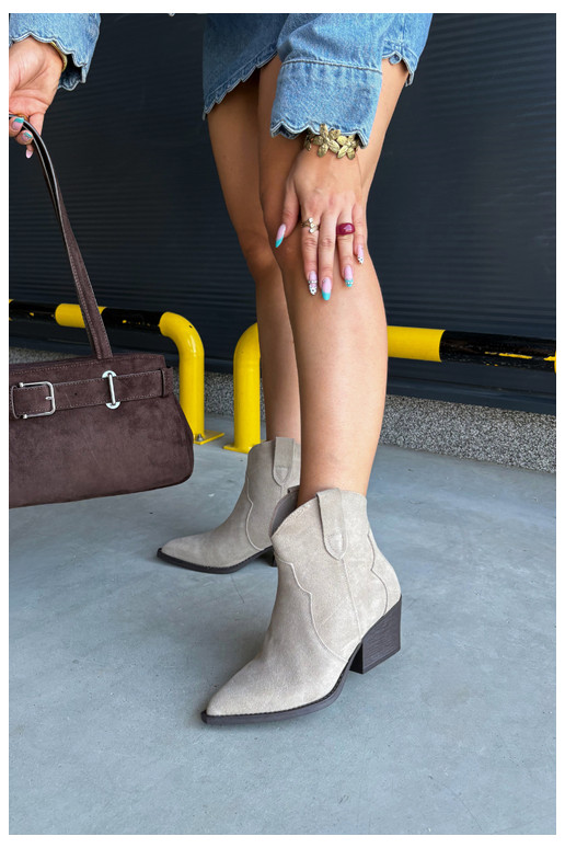 Slip-On Cowboy-Stil Stiefeletten aus Kunstveloursleder in Elfenbeinfarbe Beretta